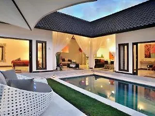 Villa Capri Seminyak  Seminyak (Bali)